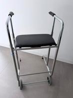 Lichte en praktische 2 wiel rollator, Ophalen, Zo goed als nieuw