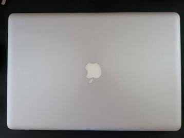 Macbook pro 17p i7 8gb ram ssd 500gb IMPECCABLE  275€  disponible aux enchères