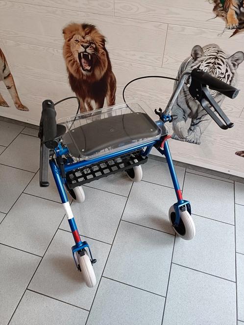 Tribune deambulateur pliable avec 4 roues freins et assise, Diversen, Rollators, Opvouwbaar, Ophalen
