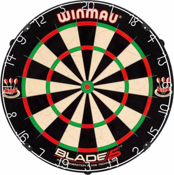 Winmau Blade 5 dartbord + beschermmouche, Sport en Fitness, Darts, Zo goed als nieuw, Dartbord, Ophalen