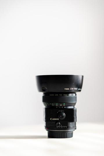 Canon ef TS-E 45 mm f/2.8 tilt-shift objectif disponible aux enchères