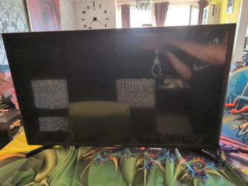 Samsung tv middelmatig model,  beschikbaar voor biedingen