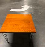 Bijzettafeltje Kerselaar fineer, Huis en Inrichting, Ophalen, Zo goed als nieuw