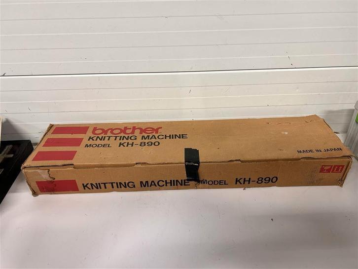 A7269. Brother KH 890 ponskaart breimachine in doos, Hobby en Vrije tijd, Naaimachines en Toebehoren, Gebruikt, Brother, Ophalen