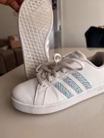 Adidas schoenen weinig gedragen, Enlèvement