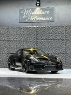 1/18 Porsche 981 GT4 Cayman, Ophalen of Verzenden, Zo goed als nieuw, Auto