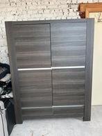 Moderne barkast / hoge kast – donker houtlook, 25 à 50 cm, Avec tablette(s), Comme neuf, 100 à 150 cm