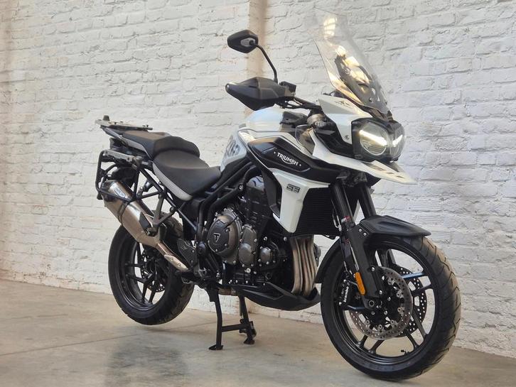 Triumph Tiger 1200 Explorer SE "Alpine Edition", Motoren, Motoren | Triumph, Bedrijf, Toermotor, meer dan 35 kW, 3 cilinders, Motorrijbewijs A
