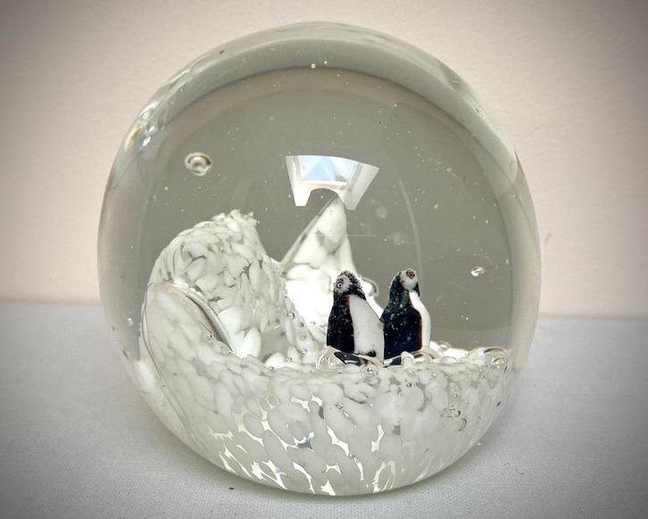 Val Saint Lambert Ancient Sulphide Ball Paper Press, Antiek en Kunst, Antiek | Glaswerk en Kristal, Ophalen of Verzenden