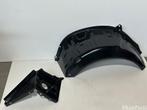 Tesla Model 3 rechter achter wielhuis rechts 1077160-00-F, Gebruikt, Achter