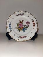 2 porseleinen borden, Ophalen of Verzenden