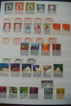timbres Liechtenstein dans un album (n19), Timbres & Monnaies, Timbres | Europe | Autre, Affranchi, Liechtenstein, Enlèvement ou Envoi