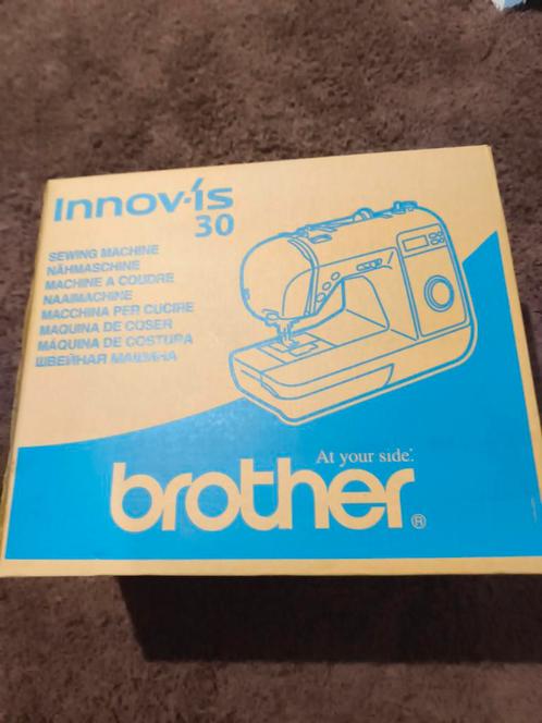 Brother Innov-is 30. Nieuw in verpakking, Hobby en Vrije tijd, Naaimachines en Toebehoren, Nieuw, Naaimachine, Brother, Ophalen