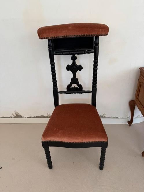 Oude biechtstoel, Antiek en Kunst, Antiek | Meubels | Stoelen en Sofa's, Ophalen of Verzenden
