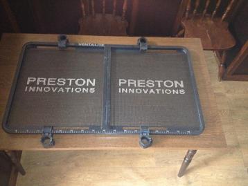 Preston side tray XL ( 2 delig ) met twee poten