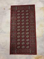 TL52 vintage tapijtje perzisch patroon dieprood 138/71, Enlèvement ou Envoi
