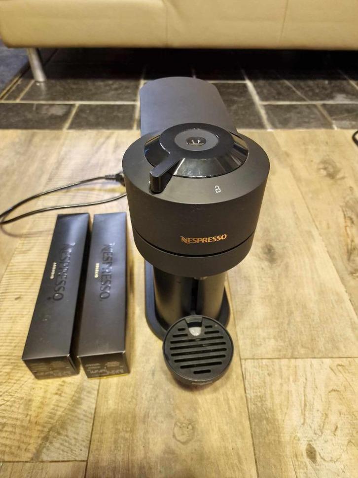 Nespresso Vertuo Pop – als nieuw + capsules inbegrepen, Elektronische apparatuur, Koffiezetapparaten, Zo goed als nieuw, Koffiepads en cups