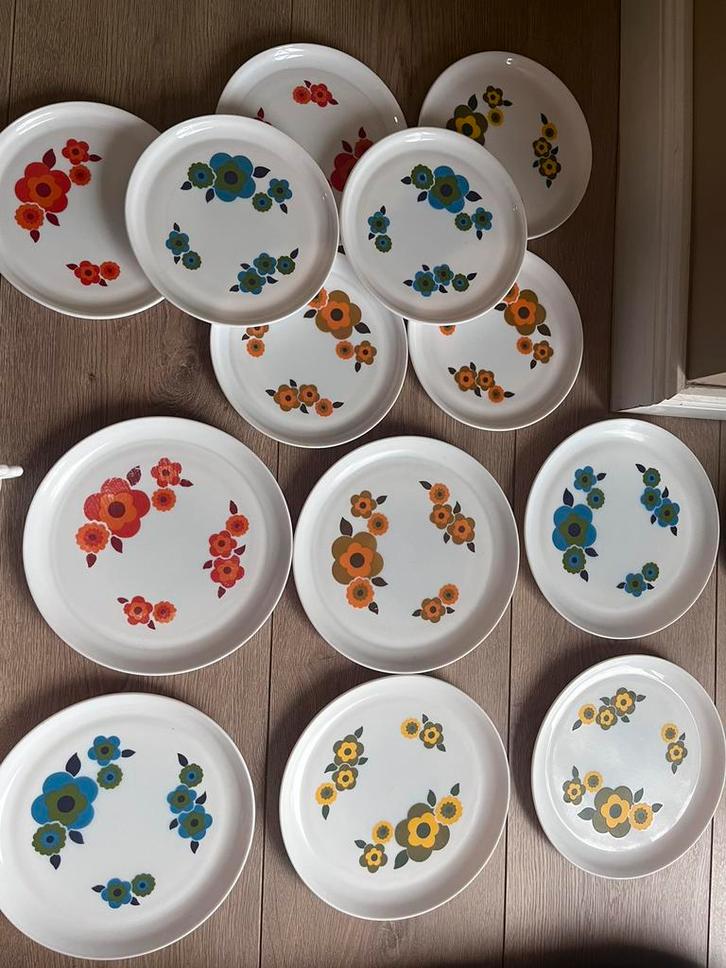 Arcopal lotus vintage retro eetservies, Huis en Inrichting, Keuken | Servies, Ophalen of Verzenden