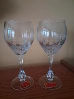 2 prachtige kristallen wijnglazen op voet, Ophalen of Verzenden