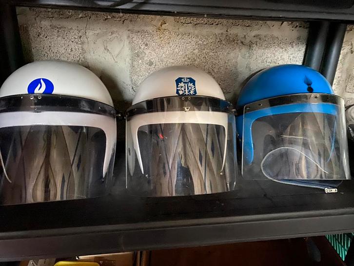 Trois d'affilée - police/gendarmerie, Collections, Objets militaires | Général, Autres, Enlèvement ou Envoi