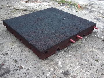 320 Rubber tegels 50x50x8, NU €4,25 per stuk, Mise à l'étable
