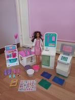 Pakket Barbie dokter auto babysit pop boot, Ophalen, Zo goed als nieuw, Barbie