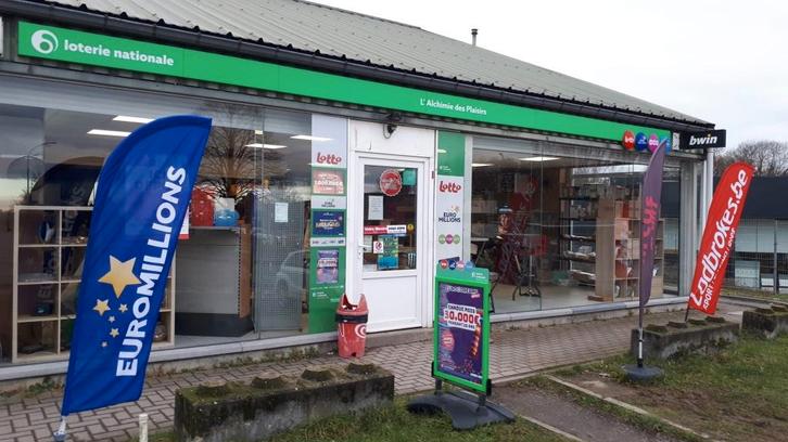 commerce - librairie sandwicherie Hauts-Sarts, Articles professionnels, Exploitations & Reprises