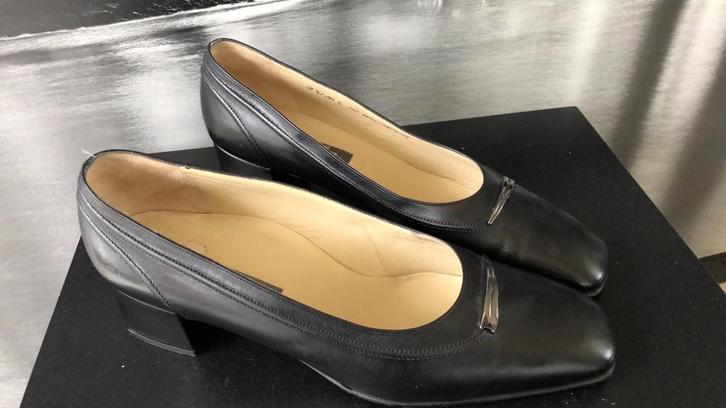 NIEUW schoenen merk Bally maat 41, Kleding | Dames, Schoenen, Nieuw, Schoenen met lage hakken, Zwart, Verzenden
