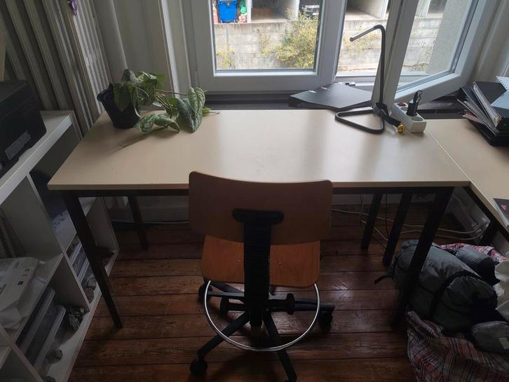 Schooltafels - gebruikt als bureau, Huis en Inrichting, Bureaus, Gebruikt, Bureau, Ophalen