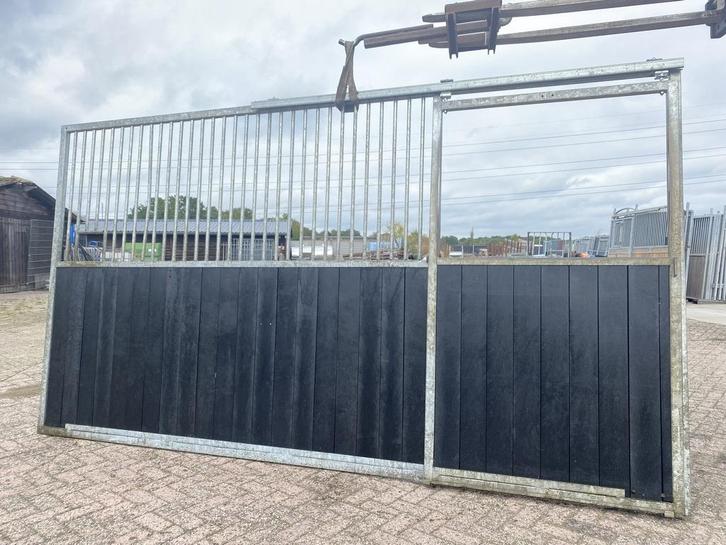 paardenboxen 1 x 5 meter 2 x 4 meter breed., Dieren en Toebehoren, Stalling en Weidegang