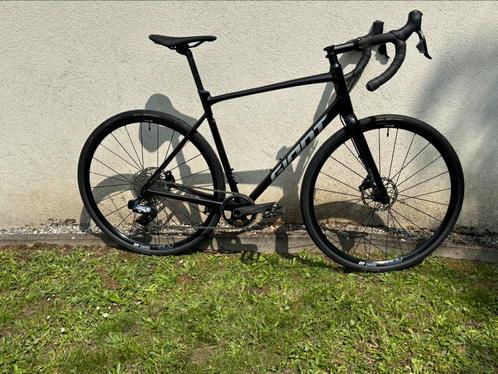 Giant inhoud Ar1 Sram Force 1x dtswiss P1800, Fietsen en Brommers, Fietsen | Racefietsen, Zo goed als nieuw, Giant, Ophalen