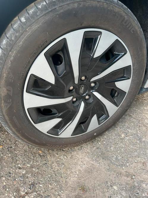 4 wieldoppen Ford puma focus kuga galaxy 17", Auto diversen, Wieldoppen, Nieuw, Ophalen of Verzenden