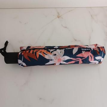 paraplu beschikbaar voor biedingen