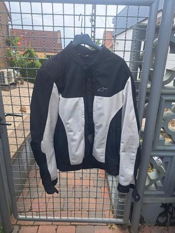 Blouson etè beschikbaar voor biedingen