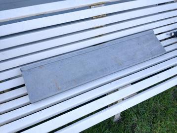 Deur dorpel blauwe steen.  beschikbaar voor biedingen