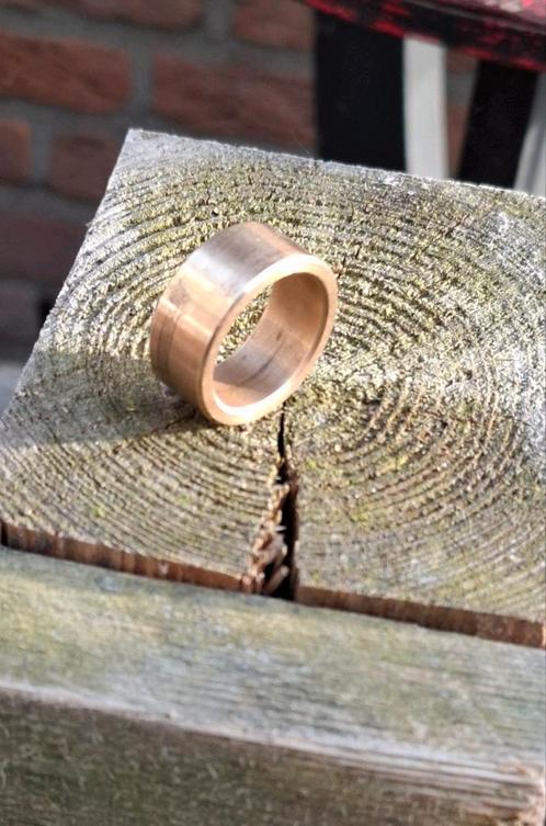 18k Gouden ring. Maat 20., Handtassen en Accessoires, Ringen, Zo goed als nieuw, Dame of Heer, 19 tot 20, Goud, Goud, Verzenden