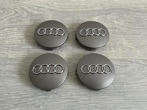 Audi Grijs Naafdoppen / Naafkappen 60mm set van 4 4B0601170, Auto diversen, Wieldoppen, Nieuw, Verzenden