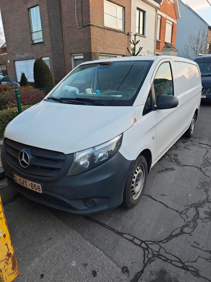 Mercedes vito diesel 2017 266000km, Autos, Mercedes-Benz, Entreprise, Vito, ABS, Régulateur de distance, Airbags, Air conditionné