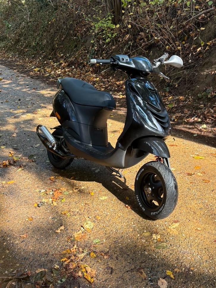 Piaggio Zip 2T, Fietsen en Brommers, Scooters | Piaggio, Gebruikt, Zip, Klasse B (45 km/u), Tweetakt, Ophalen of Verzenden