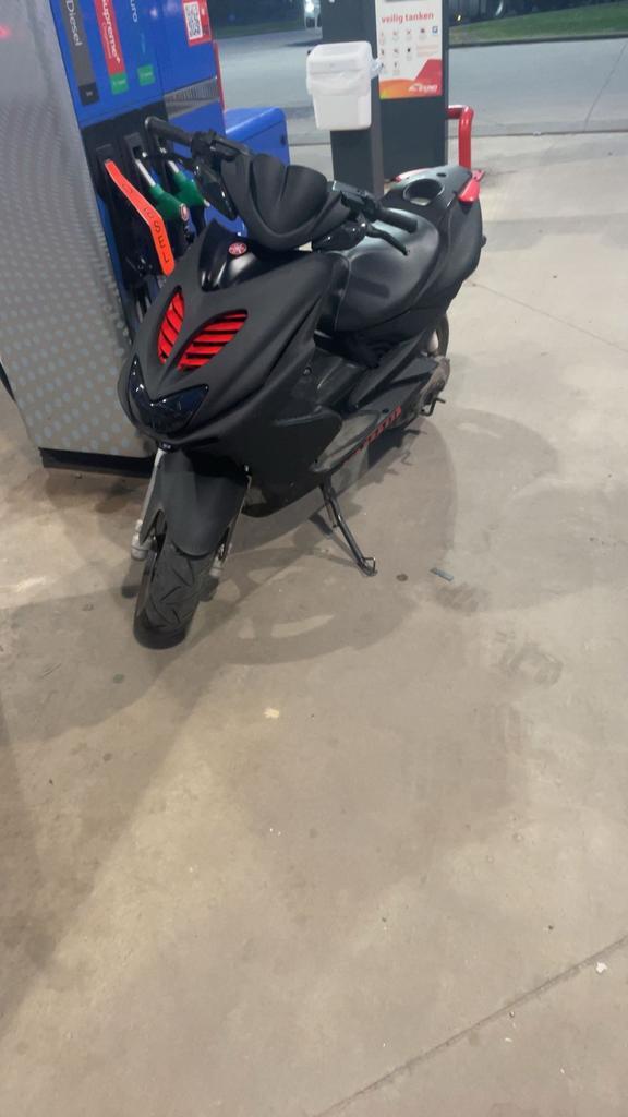 Yamaha aerox b klasse, Vélos & Vélomoteurs, Scooters | Yamaha, Comme neuf, Aerox, Classe B (45 km/h), Deux-temps, Enlèvement