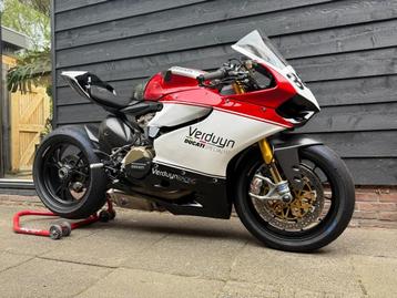 Ducati Panigale 1199R Circuitmotor, Motoren, 2 cilinders, 1199 cc, Super Sport, Particulier