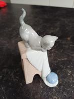 Origineel NAO beeldje spelende kitten, Ophalen, Nieuw, Dier