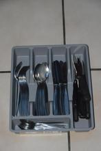 Ménagère de 56 couverts en inox Bon état!, Maison & Meubles, Résiste au lave-vaisselle, Enlèvement ou Envoi, Ensemble de couverts