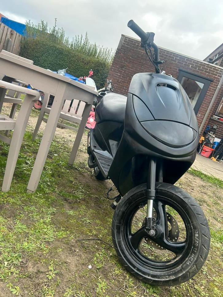 Peugeot vivacity 70cc, Fietsen en Brommers, Scooters | Peugeot, Gebruikt, Vivacity, Klasse A (25 km/u), Tweetakt, Ophalen