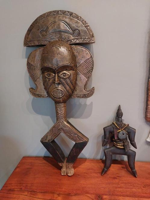 Afrikaanse kunst - maskers en beelden, Antiek en Kunst, Kunst | Overige Kunst, Ophalen of Verzenden