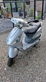 Piaggio fly start niet, Fietsen en Brommers, Scooters | Piaggio, Ophalen, Zo goed als nieuw, Fly