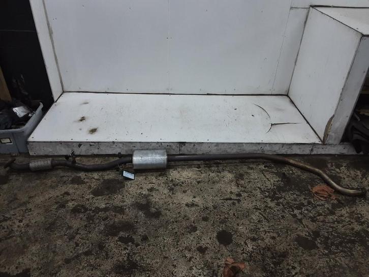 SILENCIEUX INTERMEDIAIRE (ECHAPPEMENT) Corsa E (13467041), Autos : Pièces & Accessoires, Systèmes d'échappement, Opel, Utilisé