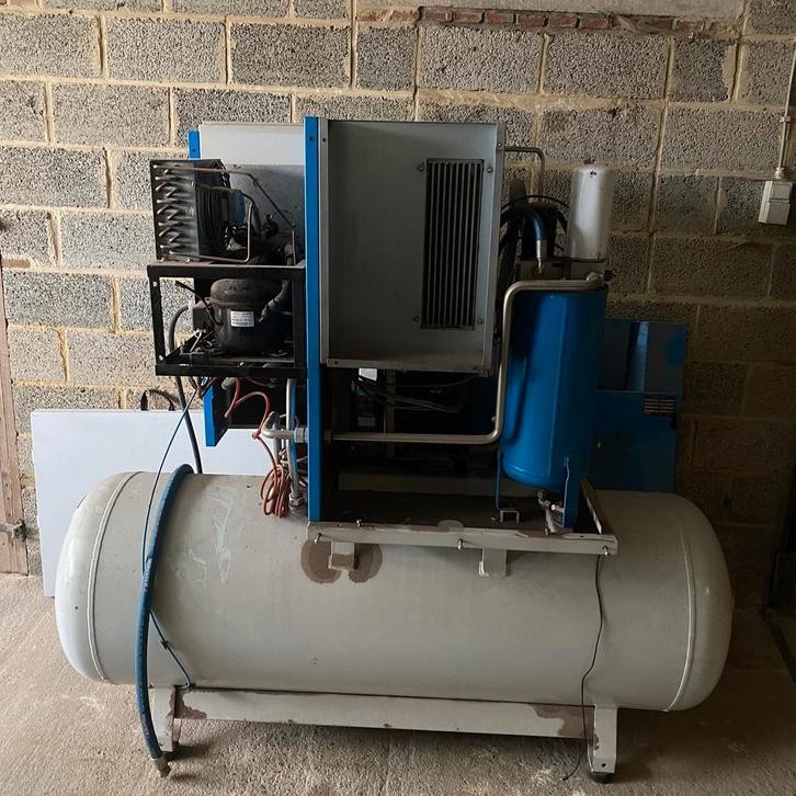 Almig schroefcompressor 860l/min 13bar, Doe-het-zelf en Bouw, Compressors, Gebruikt, 10 bar of meer, 100 liter of meer, 800 liter/min of meer