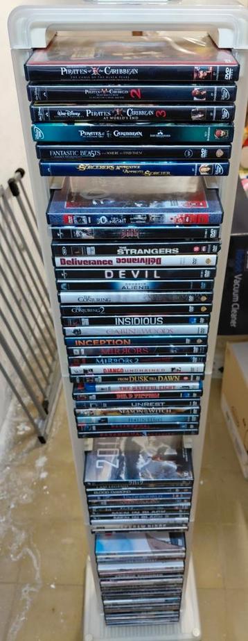 Dvd rek/houder beschikbaar voor biedingen