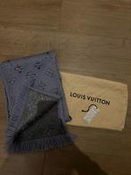 Echarpe louis vuitton, Vêtements | Femmes, Bonnets, Écharpes & Gants, Enlèvement, Comme neuf